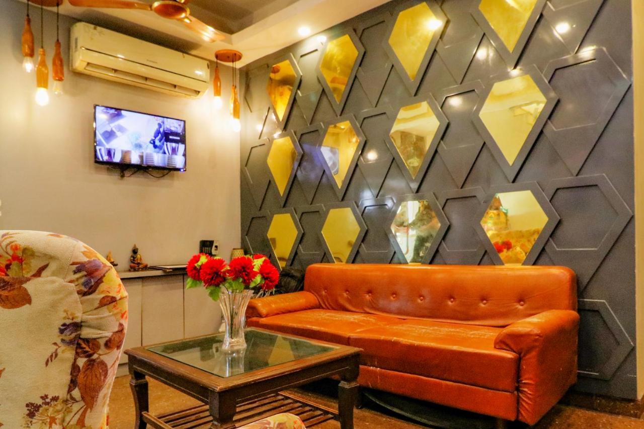 Staybook Hotel Aira New Delhi Railway Station Paharganj Esterno foto