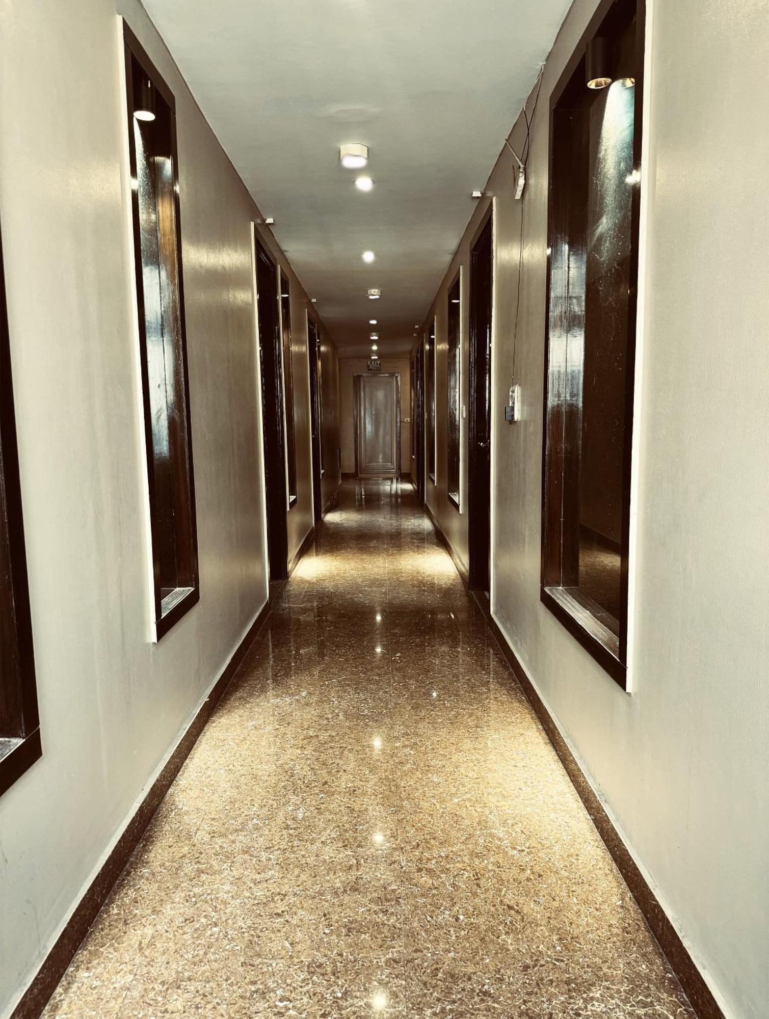 Staybook Hotel Aira New Delhi Railway Station Paharganj Esterno foto