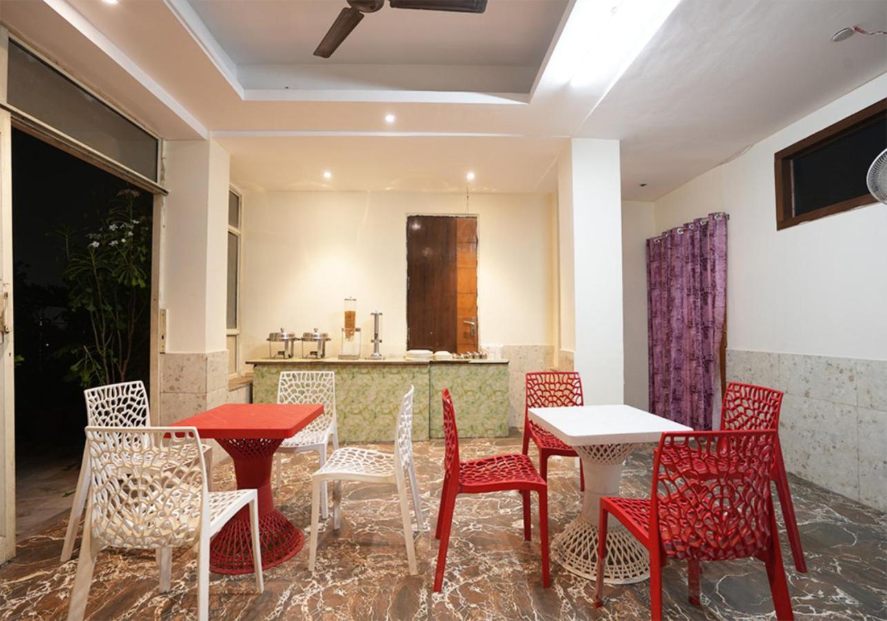 Staybook Hotel Aira New Delhi Railway Station Paharganj Esterno foto