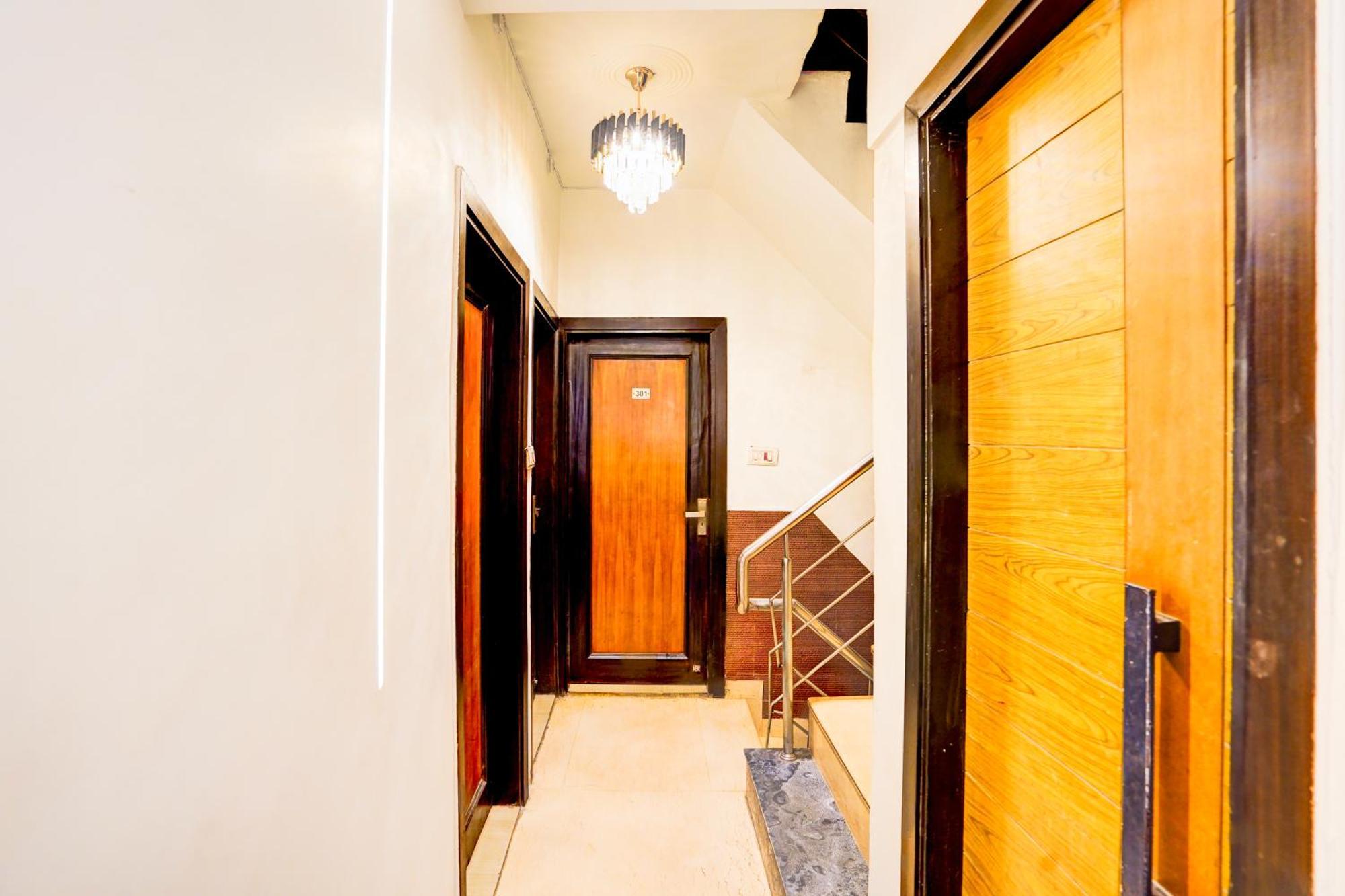 Staybook Hotel Aira New Delhi Railway Station Paharganj Esterno foto